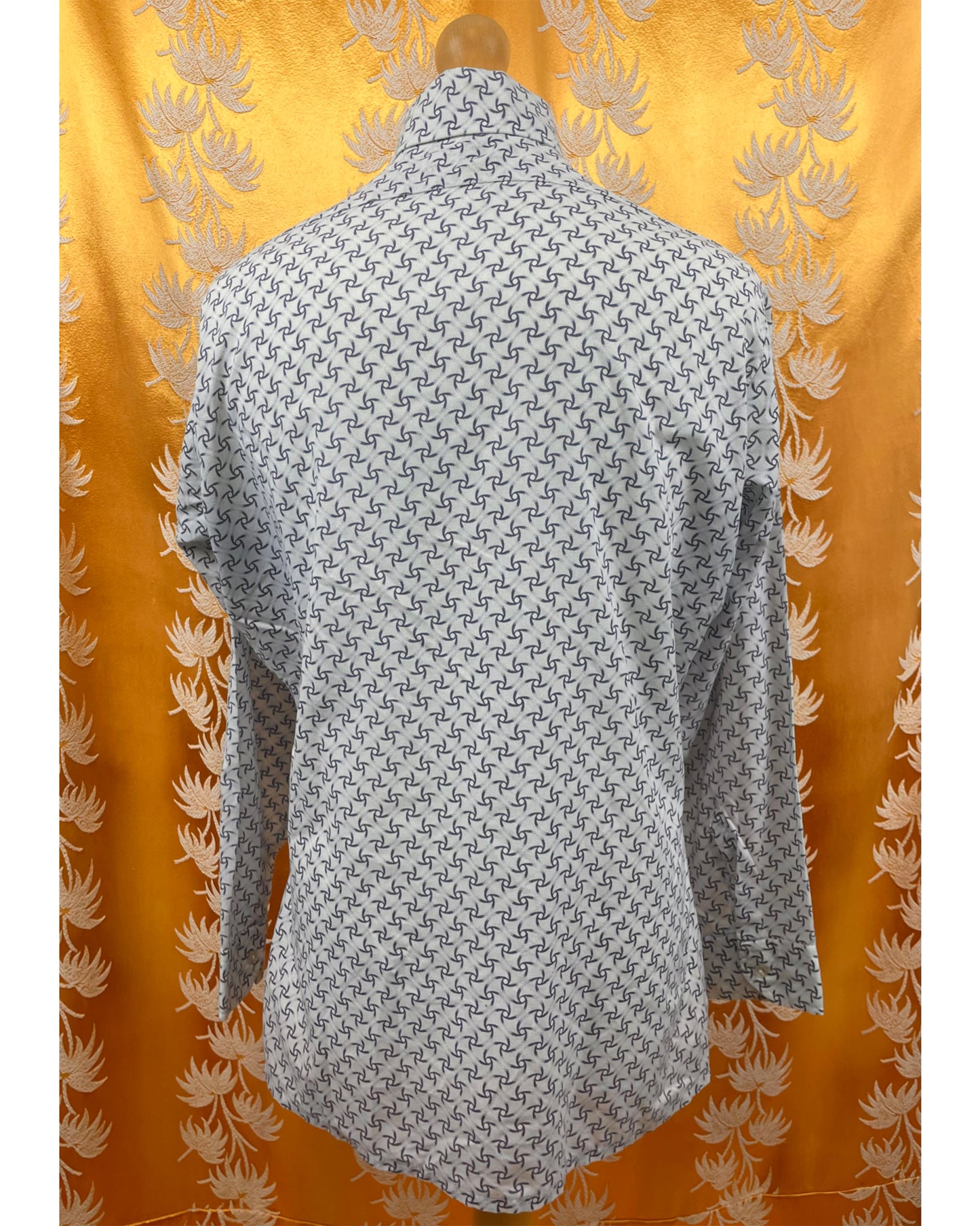 Vintage 1970’s Arnold Palmer Dagger Collar Black White Shirt