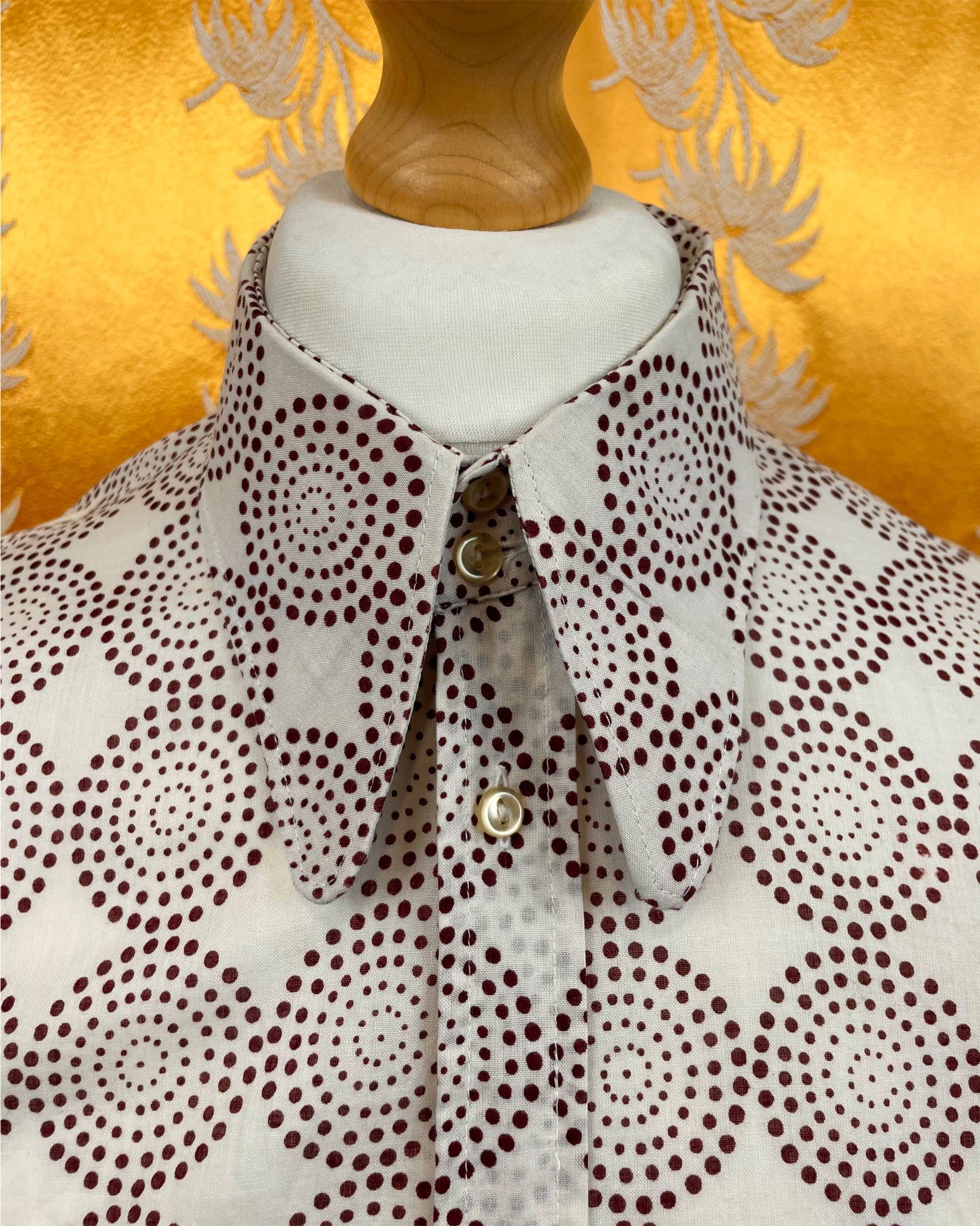 Vintage 1960’s 1970’s Beagle Collar Shirt Psychedelic Mod