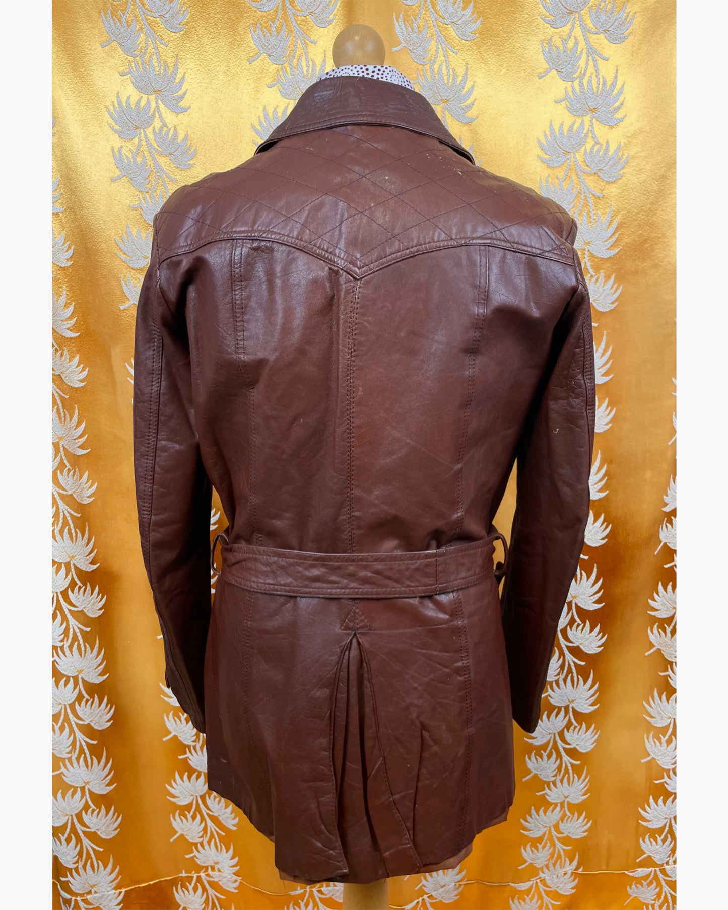 Vintage 1960’s 1970’s Brown Beagle Collar Leather Jacket by Campari