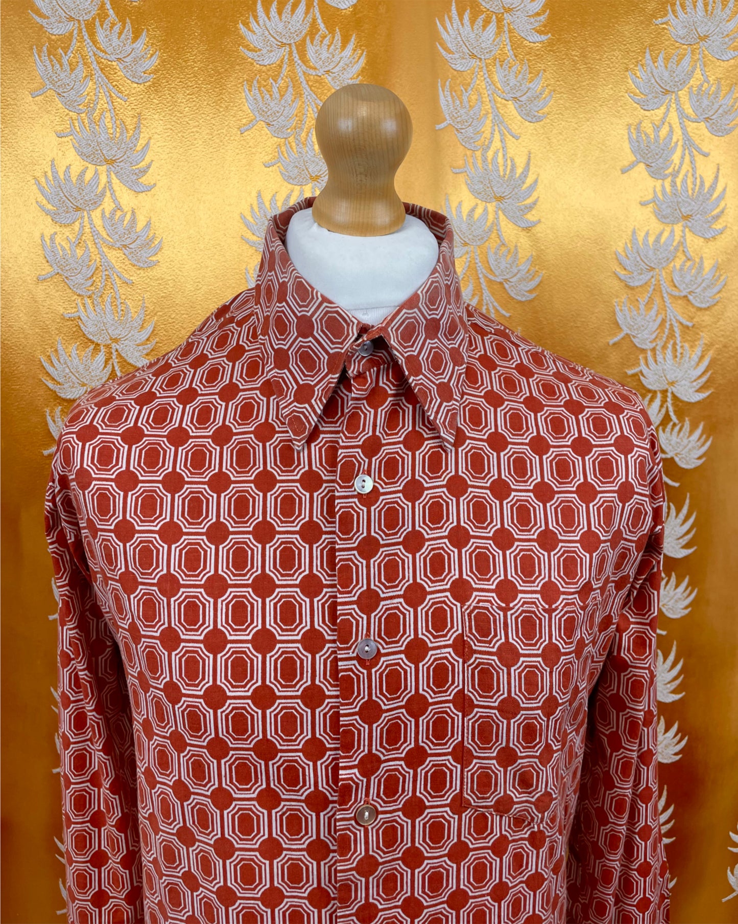 Vintage 1960’s 1970’s Dagger Collar Red Patterned Shirt
