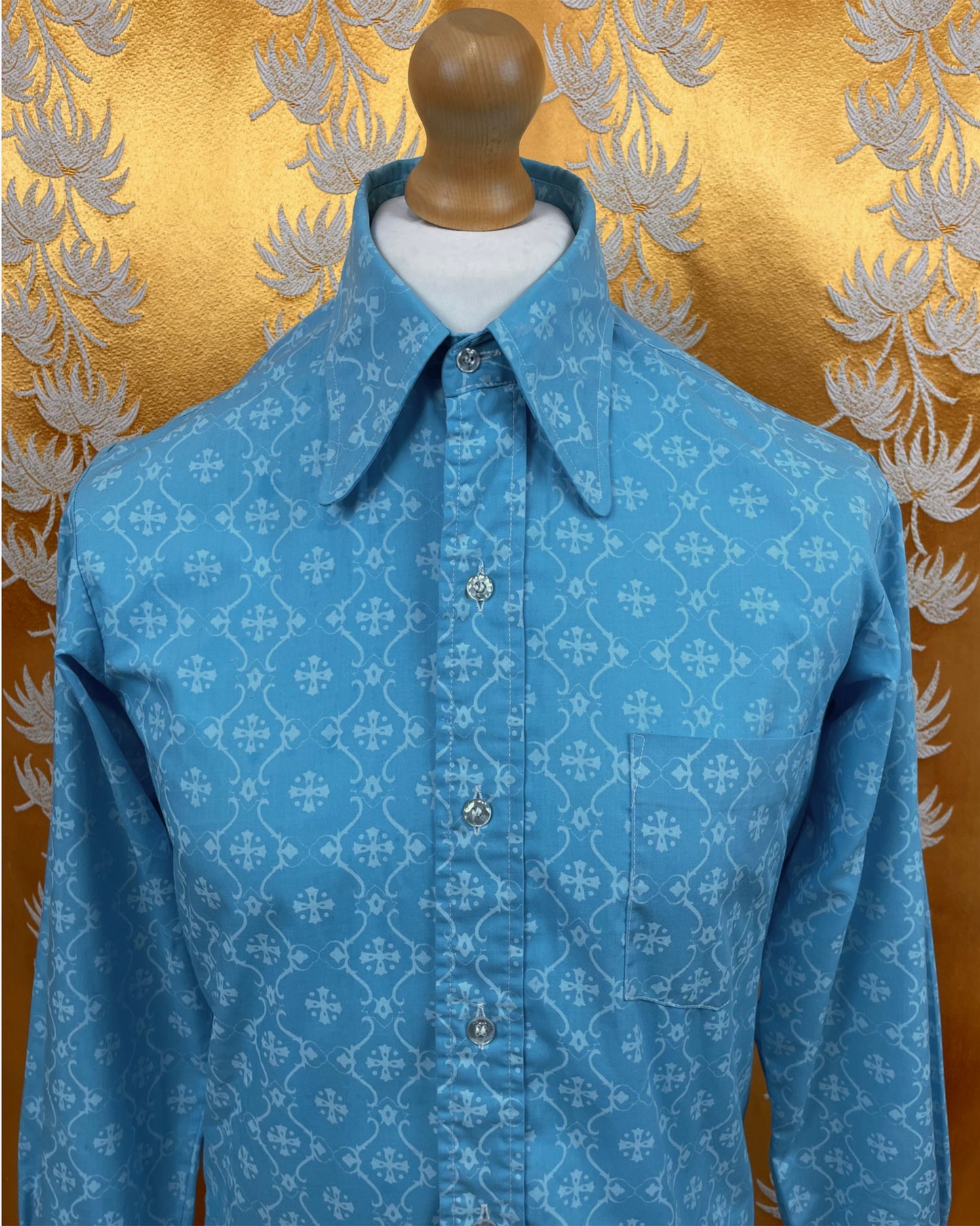 Vintage 1960’s 1970’s Blue Psychedelic Mod Beagle Collar Shirt by Triad