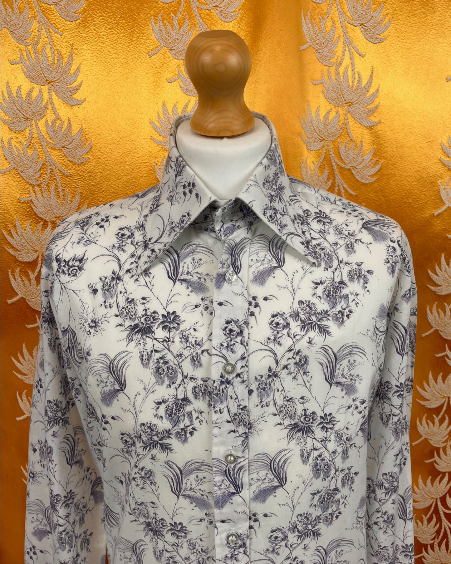Vintage 1960’s 1970’s Dagger Collar Floral Shirt by Jaytex