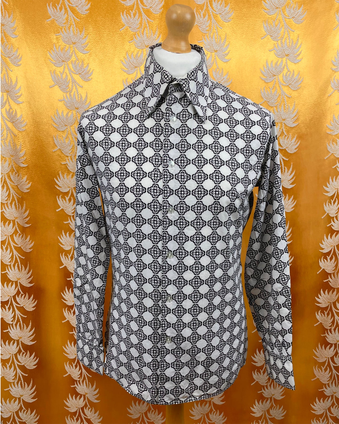 Vintage 1960’s 1970’s Black and White Dagger Collar Psychedelic Mod Shirt by Malray