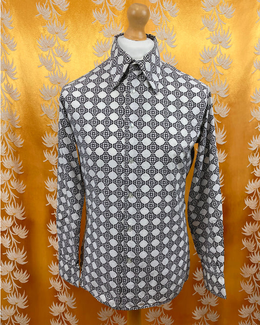 Vintage 1960’s 1970’s Black and White Dagger Collar Psychedelic Mod Shirt by Malray
