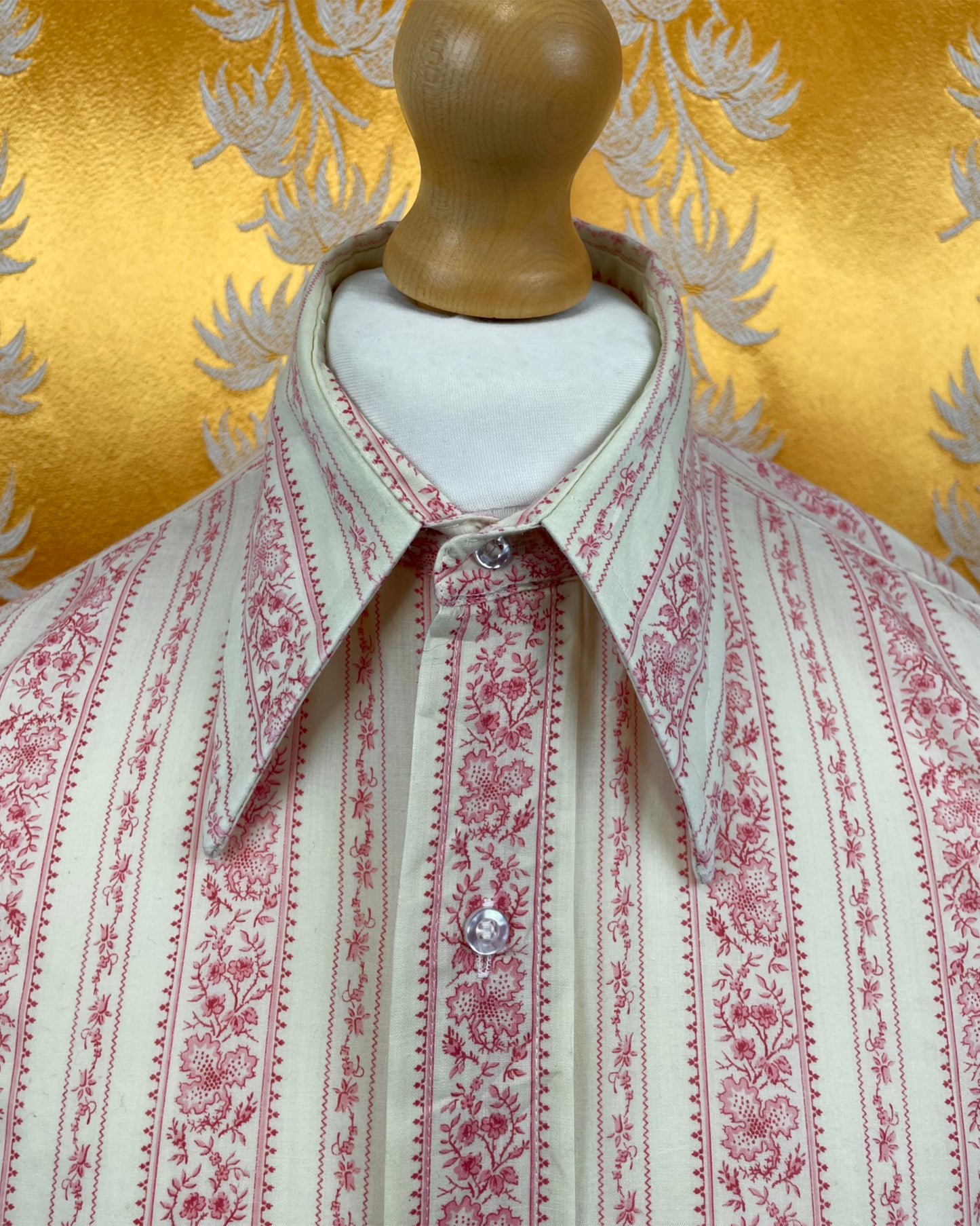 Vintage 1960’s 1970’s Floral Vintage Dagger Collar Shirt by Arrow