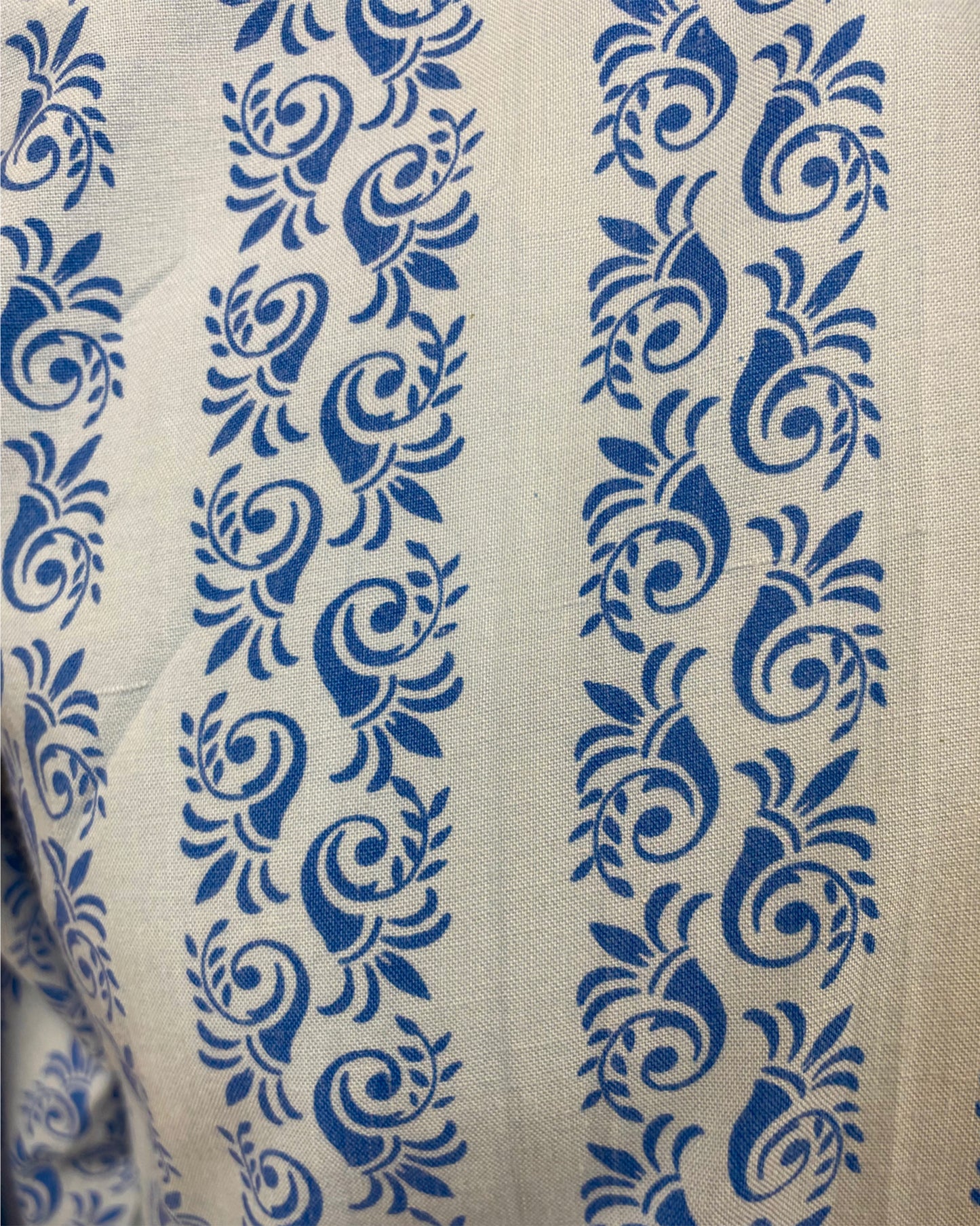 Vintage 1960’s 1970’s Blue Psychedelic Dagger Collar Shirt